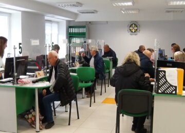 Гуманітарна допомога для пенсіонерів у Києві
