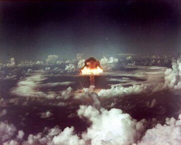 Мир на пороге ядерной войны: США и Россия навели ракеты, экстренное обращение