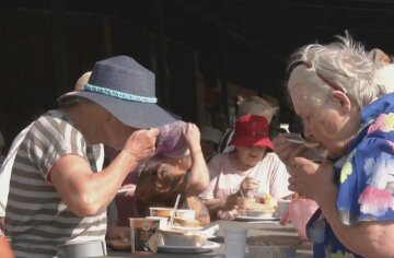 Бесплатные продукты для ВПЛ и пенсионеров в Киеве