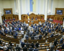 Сильно перетруждаются: депутаты Рады решили сократить себе рабочий день
