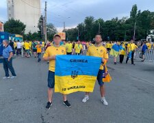 Болельщиков заставили убрать флаги с Крымом на Евро-2020: "Не считают его украинским"