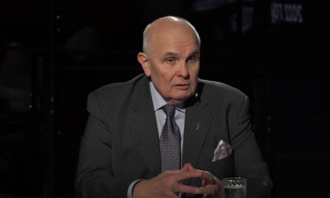 Перші тактичні удари в сучасній війні завдаються з великих дистанцій, - Сергій Шабовта