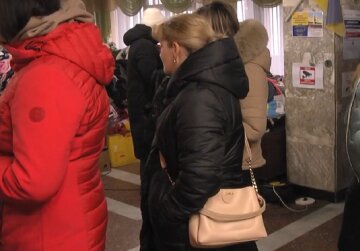 Безкоштовні продукти для ВПО та пенсіонерів у Полтаві: