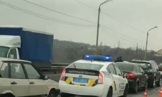 Масштабна аварія в Дніпрі, кадри з місця: що відомо про постраждалих