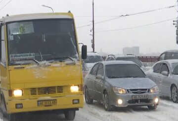 Ограничение движения транспорта в Днепре