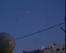 Китайская ракета рухнула на Землю, момент попал на видео: "пролетела над жилыми районами и..."