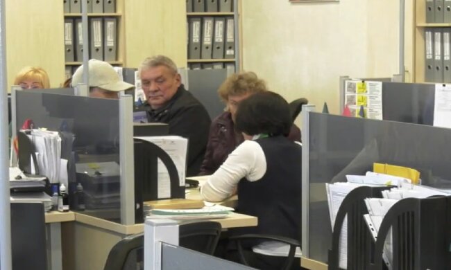 Гуманітарна допомога для пенсіонерів у Харківській області