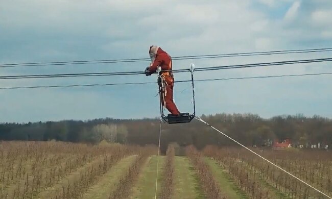 Графіки відключення світла у Полтавській області на 16 квітня