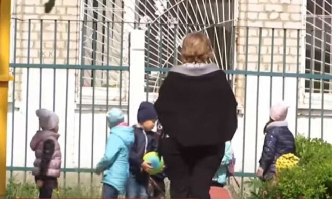 дитячий садок, дитсадок, діти, вихователька