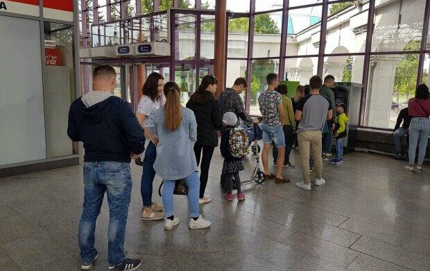 В Украину перевели $12,5 миллиардов, но эти деньги пойдут не на страну: в чем причина