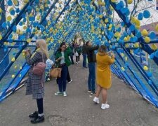 "Великодній коридор життя": у Львові створили дивовижну святкову інсталяцію, фото