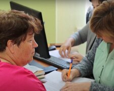 Гуманітарна допомога для пенсіонерів у Дніпрі