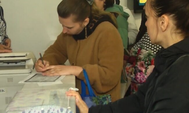 Безкоштовні продукти для ВПО та пенсіонерів у Одеській області