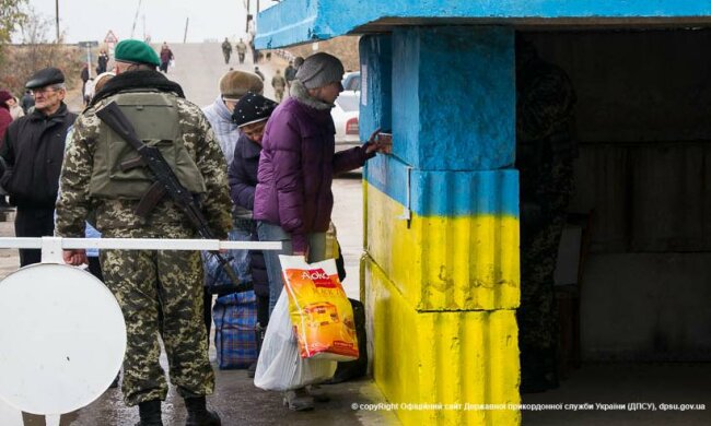 КПП в Станице Луганской 2