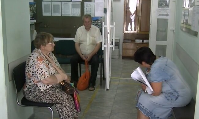 Бесплатные продукты для пенсионеров в Полтаве
