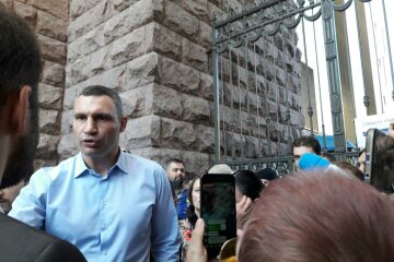 Виталий Кличко, КГГА