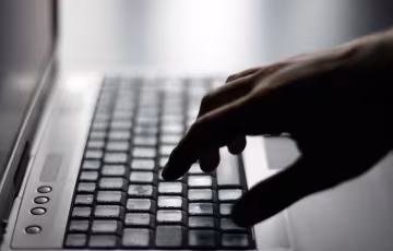ruki_computer_31054
