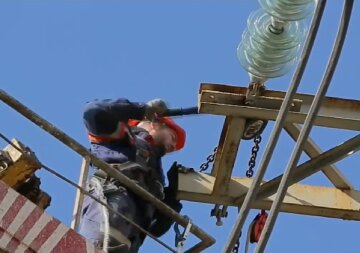 Графики отключения света в Кировоградской области на 15 апреля