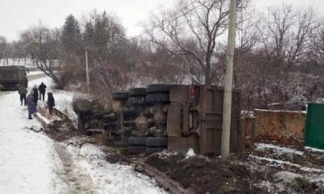 Задохнулся под тоннами навоза: Украину потрясла трагедия с бойцом АТО