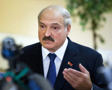 "Досить стояти на колінах!": Лукашенко публічно принизив Путіна, скандальна заяву