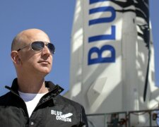 Засновник Amazon збудує ракету для польоту на Місяць