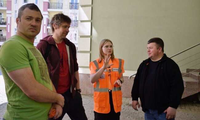 комунальники розчистили територію зруйнованого Музею Григорія Світлицького