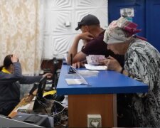 Грошова допомога для пенсіонерів в Полтавській області