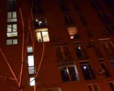 «Слава Україні!»: кияни відповіли коронавірусу гімном зі своїх вікон, відео