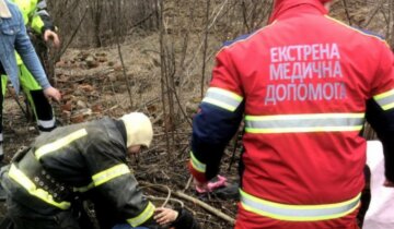 Харьковчанка провалилась в 10-метровый колодец, детали ЧП: слетелись спасатели