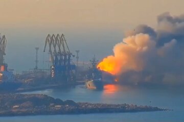 корабль РФ, Бердянск, порт, пожар