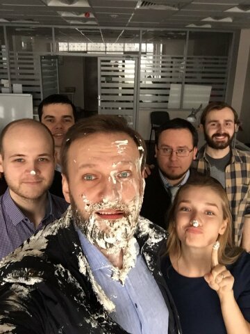 Навальный торт