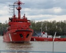 Украинский корабль вернулся в родную гавань: появились фото