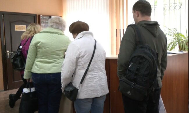 Денежная помощь для пенсионеров в Харьковской области