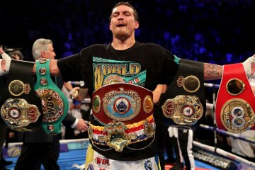 Александр Усик