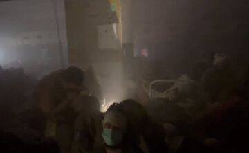 Авиация рф разбомбила госпиталь на территории "Азовстали", есть жертвы и раненые: видео с места