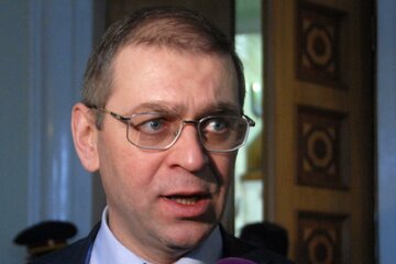 Стало відомо про втечу Пашинського з сином з України: “Добре підгорає”