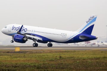 VT-ITC_IndiGo_First_A320neo_Arrival