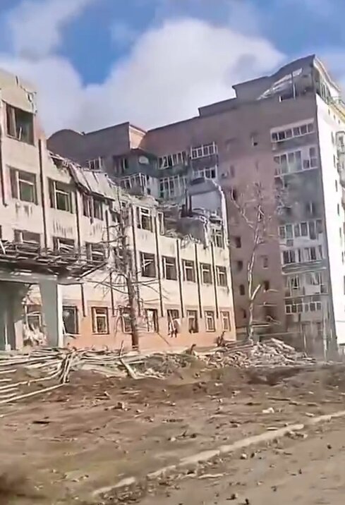 4kS5aGuck3EeF8EaMD7gYpGPo3Rpq2VgMZbet6Hz