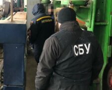 Викид радіації на українському заводі, на місці рятувальники і СБУ: перші кадри НП