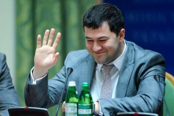 Насиров