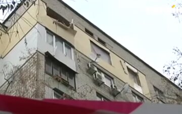 В Киеве горе-строители обрезали газовую трубу в многоэтажке: дом оказался под угрозой взрыва