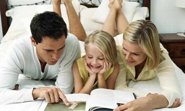 chelovek-uchitsya-byt-chelovekom-tolko-u-cheloveka1