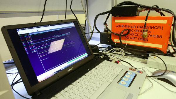 Катастрофа Ту-154: експерти почали розшифровку самописців