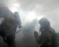 Котельня спалахнула під Одесою, є постраждалі: кадри НП