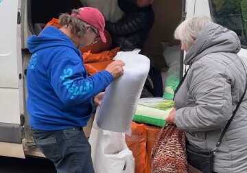 Гуманитарная помощь для пенсионеров в Днепропетровской области: