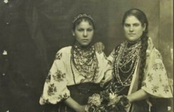Справжні українки: харків'янки у вишиванках "ожили" на фотографіях минулого століття