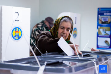 Alegeri-Moldova-Election-2014-Ghilan-30112014-3