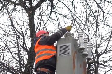 Графики отключения света в Черниговской области на 18 декабря