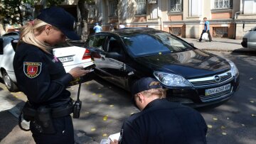 В центре Одессы избили полицейских, подробности: "пока составляли протокол..."