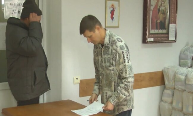 Безкоштовні продукти для ВПО у Полтаві 